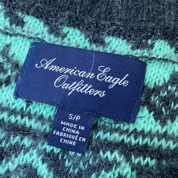 American eagle fuzzy sweater - Picture 2 of 3